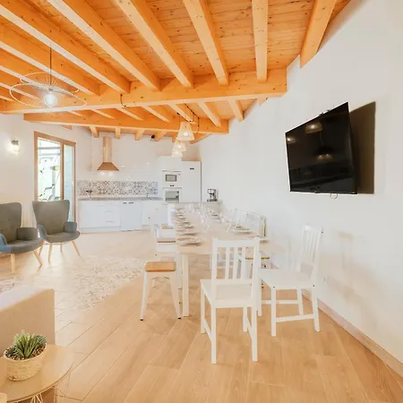 Lagar Del Altillo-Revilla Vallejer Landhuis